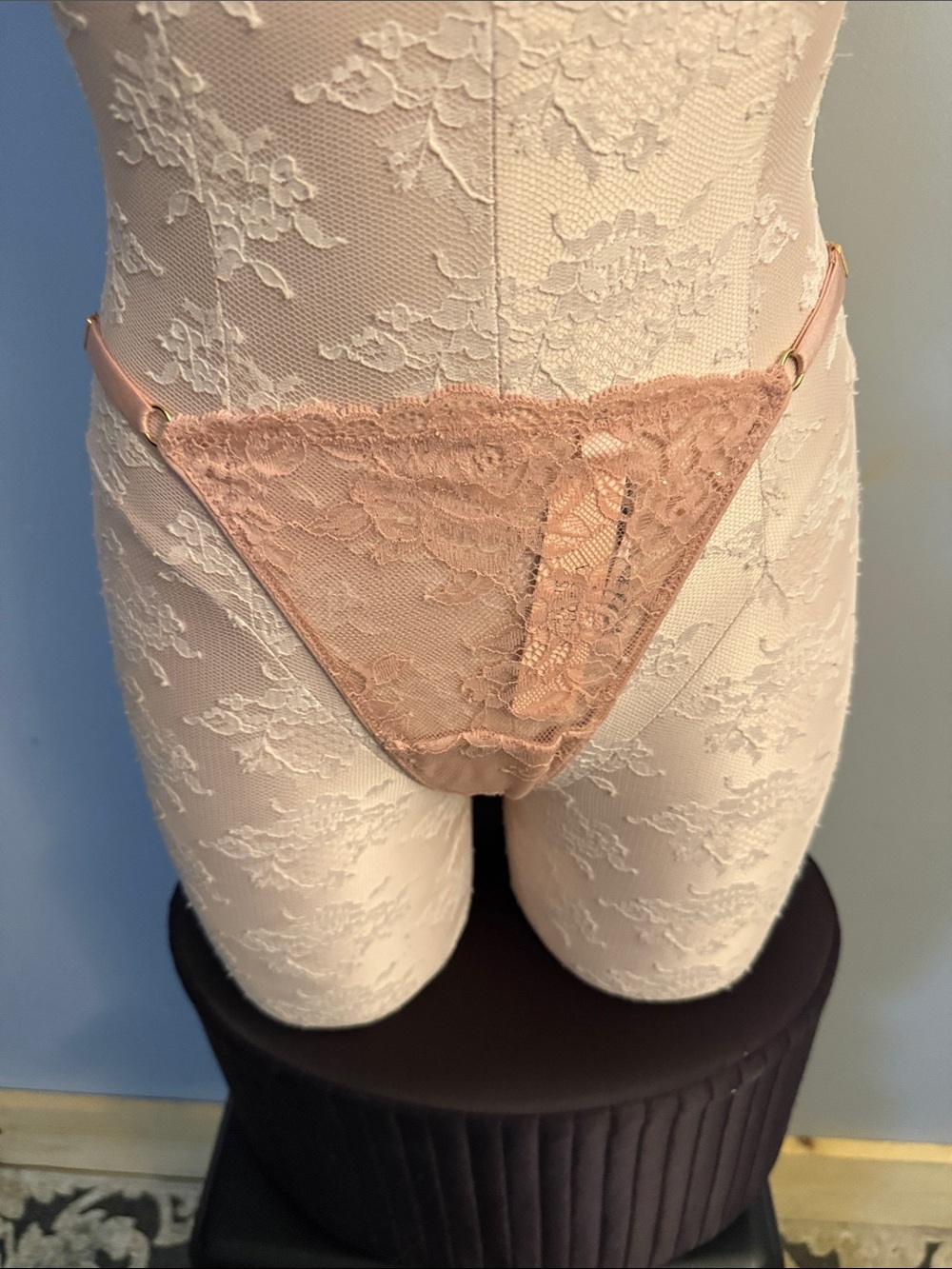 Victoria's Secret Lace Strappy thong  in Light Nude Blush LG